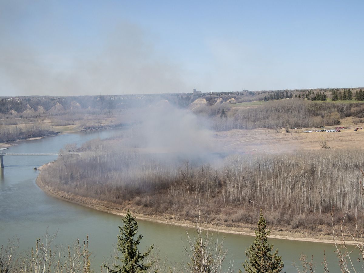 Major oilsands sites including Cenovus Energy Inc.’s Christina Lake, Canadian Natural Resources Ltd.’s Jackfish and Kirby North and ConocoPhillips’ Surmont are between 11 and 19 kilometres away from wildfires.