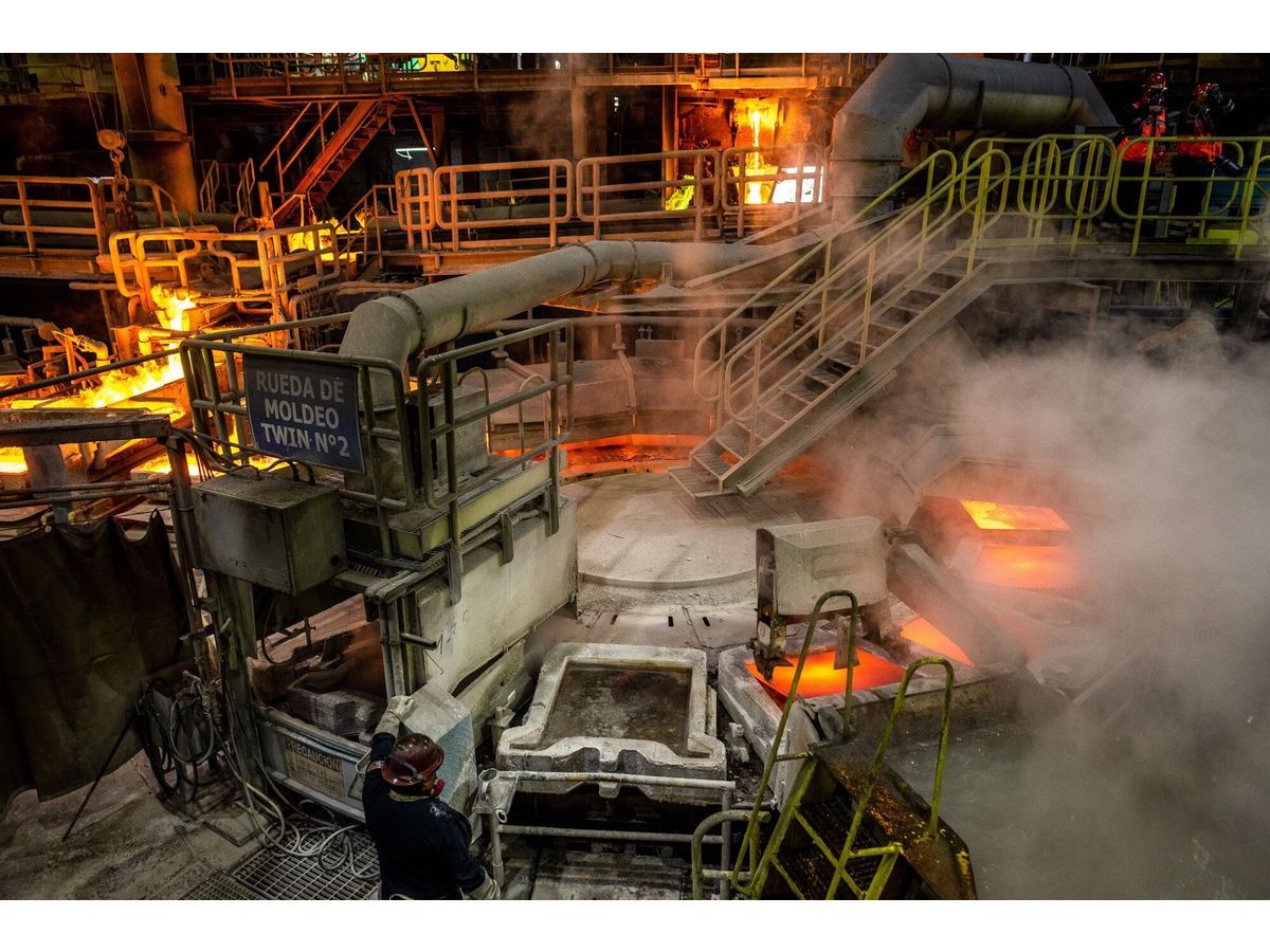 Chile Lowers Copper Production Outlook, Raises Price Forecasts
