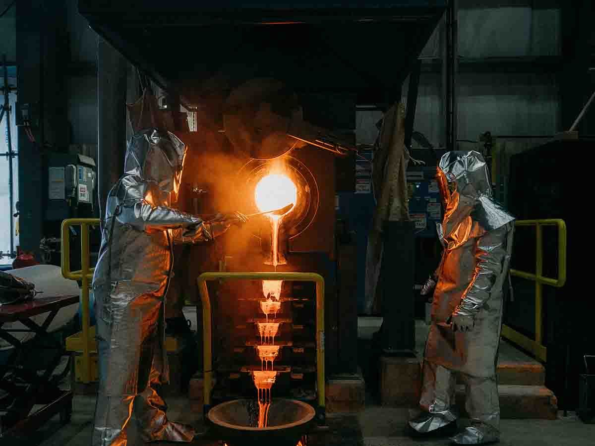 Equinox Gold pouring gold bar