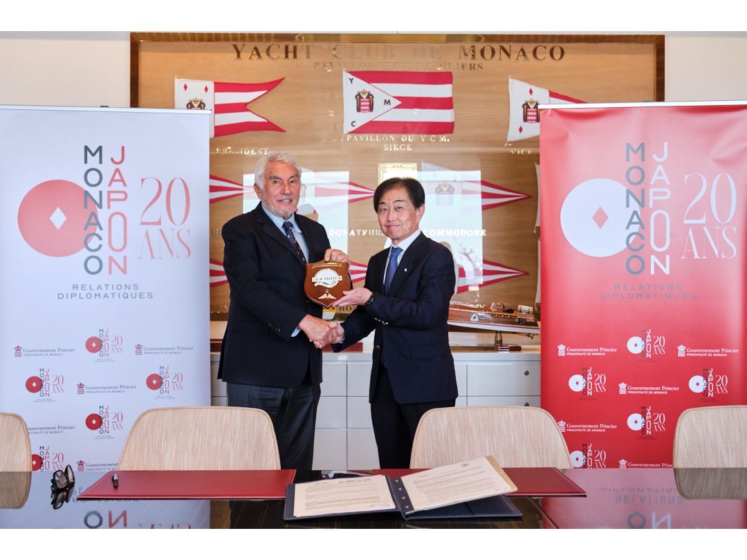 Bernard d'Alessandri, President of SEA Index and General Secretary of the Yacht Club de Monaco and Kiichiro Kumazawa, President of KMC Corporation and President of the Japan Marina & Beach Association.