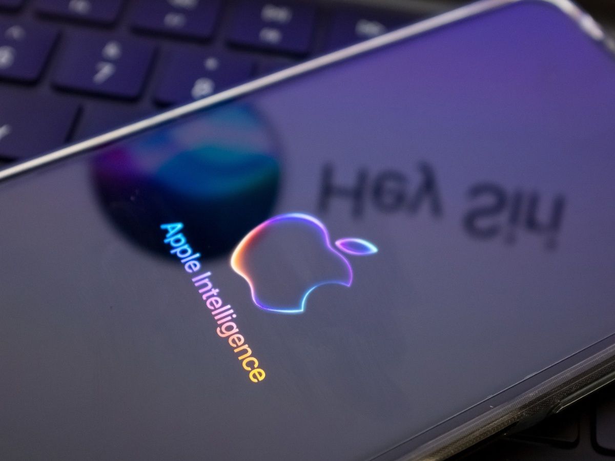 Apple investors look for AI to power next leg of g