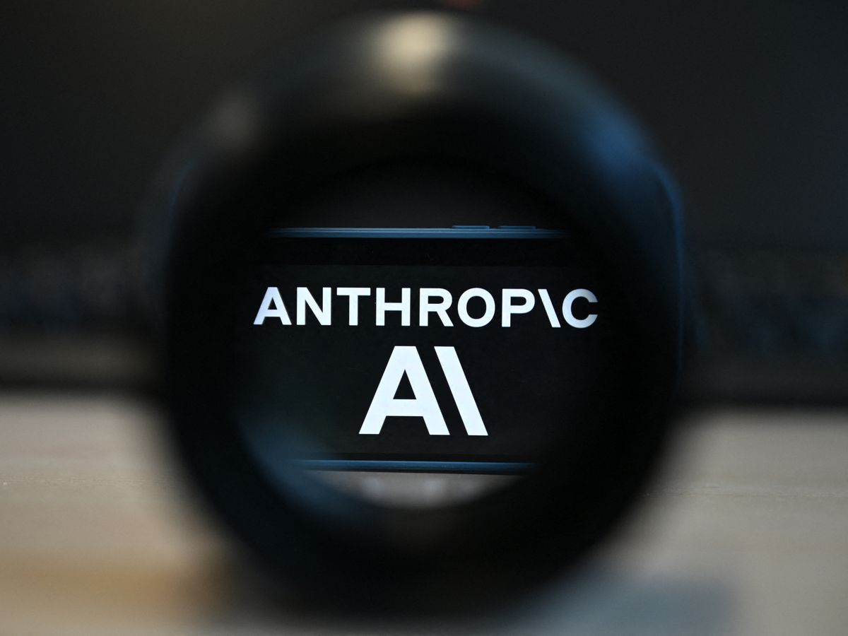 Anthropic launches Claude Science AI research workbench