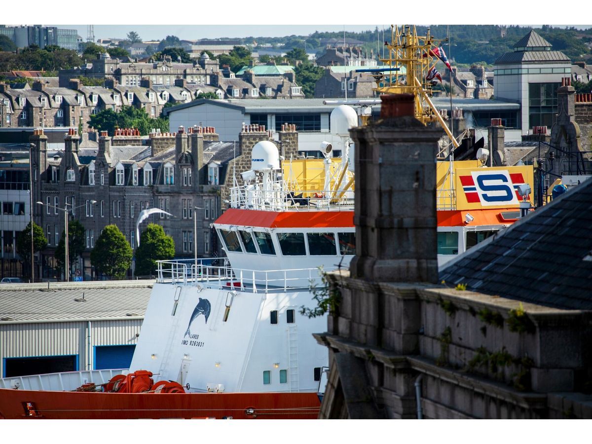 Shift From Oil to Renewables Defines Aberdeen’s Election Race