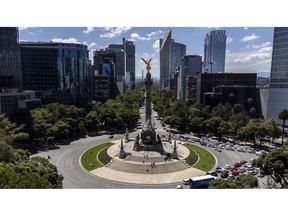 The Angel of Independence monument on Paseo de la Reforma in Mexico City.