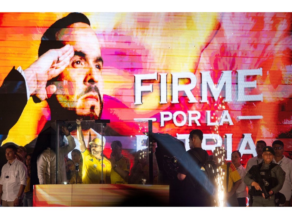 Abelardo de la Espriella during an election night rally on May 31.