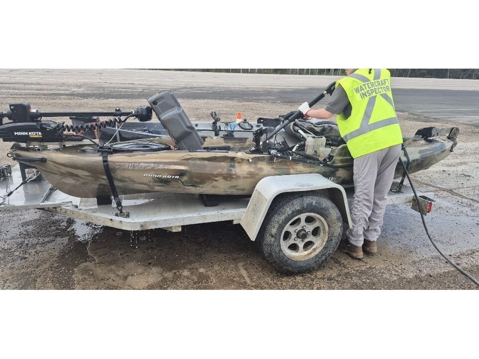 Fisheries and Oceans Canada partners with Manitoba government to complete first aquatic invasive species roadside inspection blitz of the season on Highway 1
