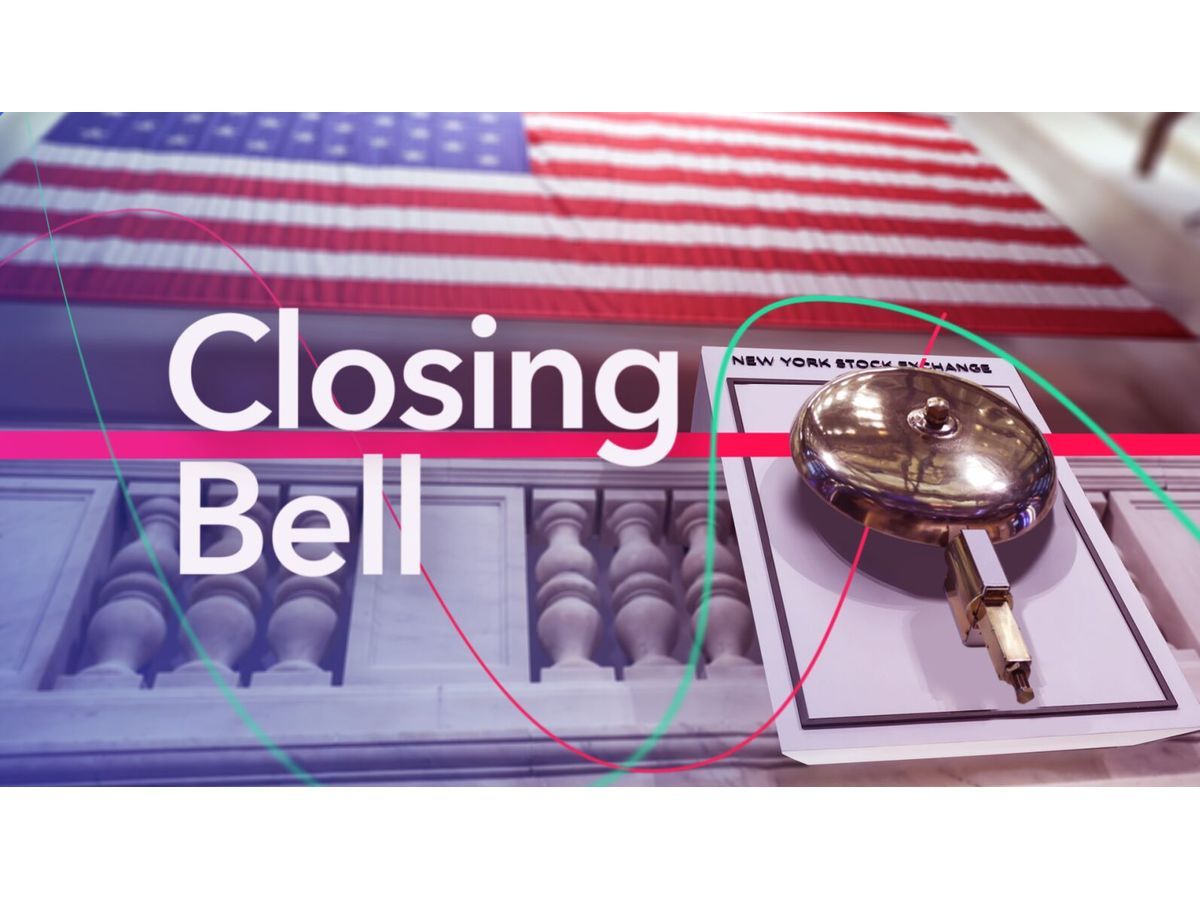 Comprehensive cross-platform coverage of the U.S. market close on Bloomberg Television, Bloomberg Radio, and YouTube with Romaine Bostick, Katie Greifeld, Carol Massar and Tim Stenovec.