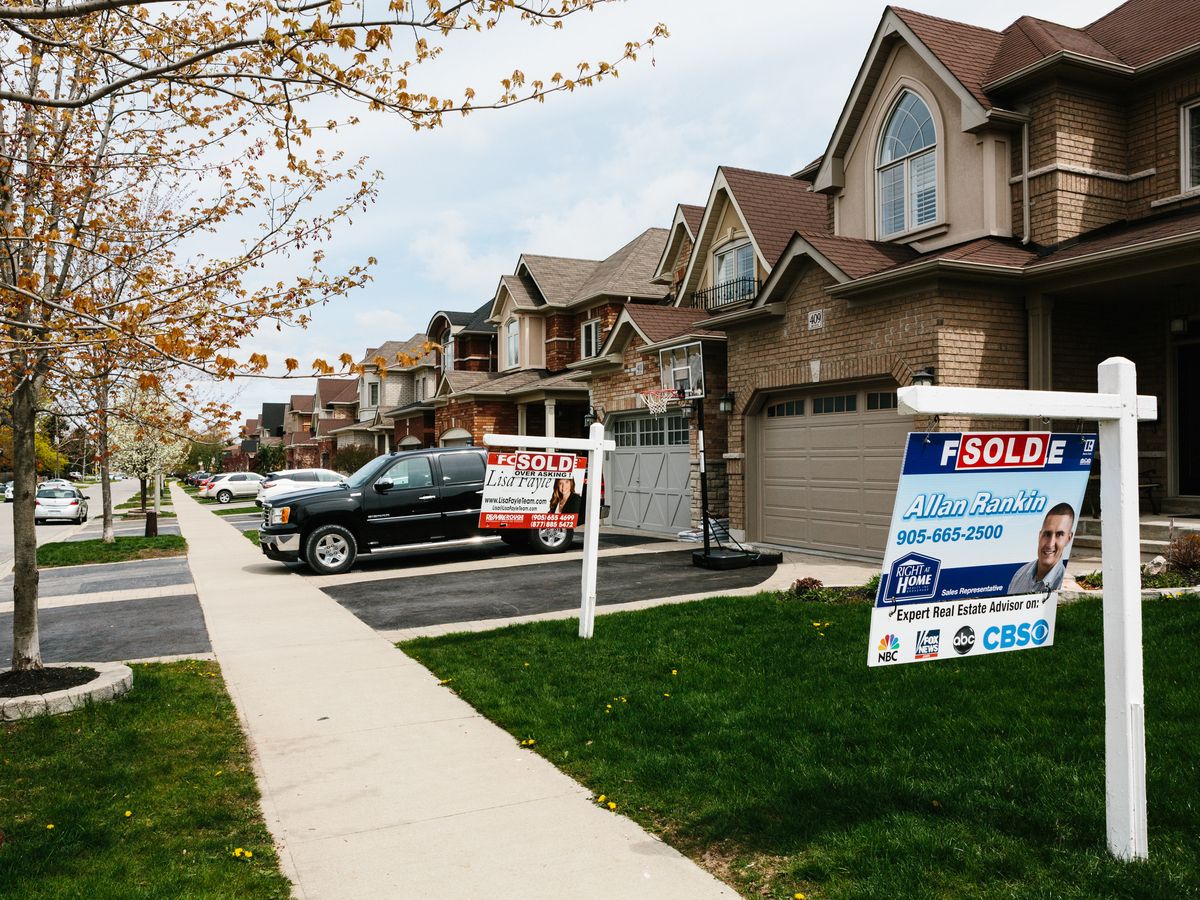 Why mortgage brokers tend to favour variable rates over fixed