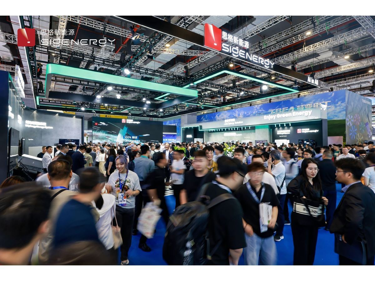 Inside the bustling halls of the 19th SNEC Exhibition, Sigenergy showcased the future of clean energy. Under its defining 