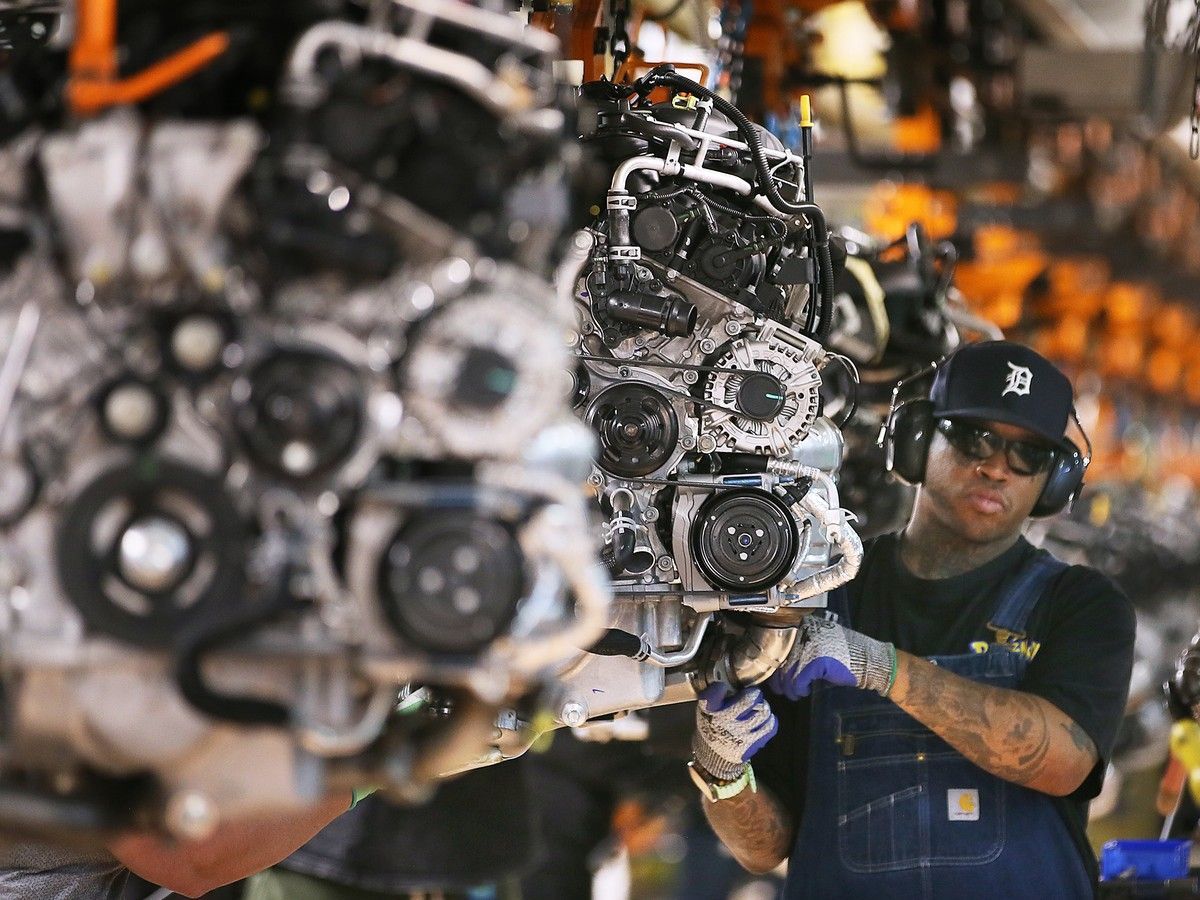 Detroit automakers, union begin contract talks with future of Canada's auto industry on the line