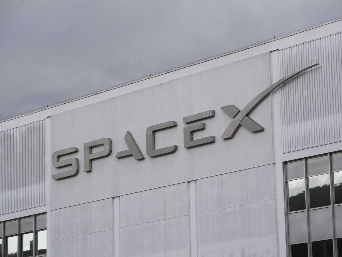 The Space Exploration Technologies Corp. (SpaceX) headquarters on January 28, 2021 in Hawthorne, California.