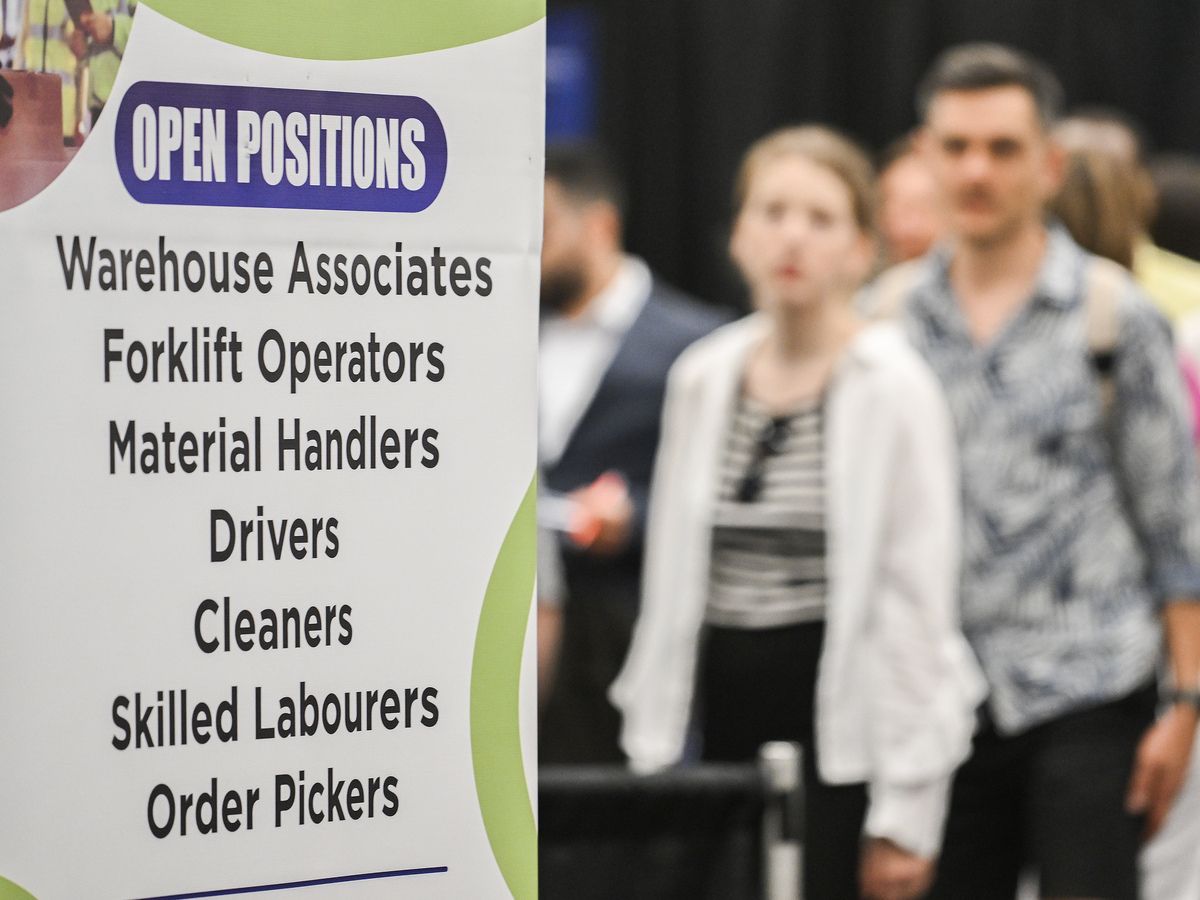 Canadian youth don't want foreign workers' jobs, says CFIB survey