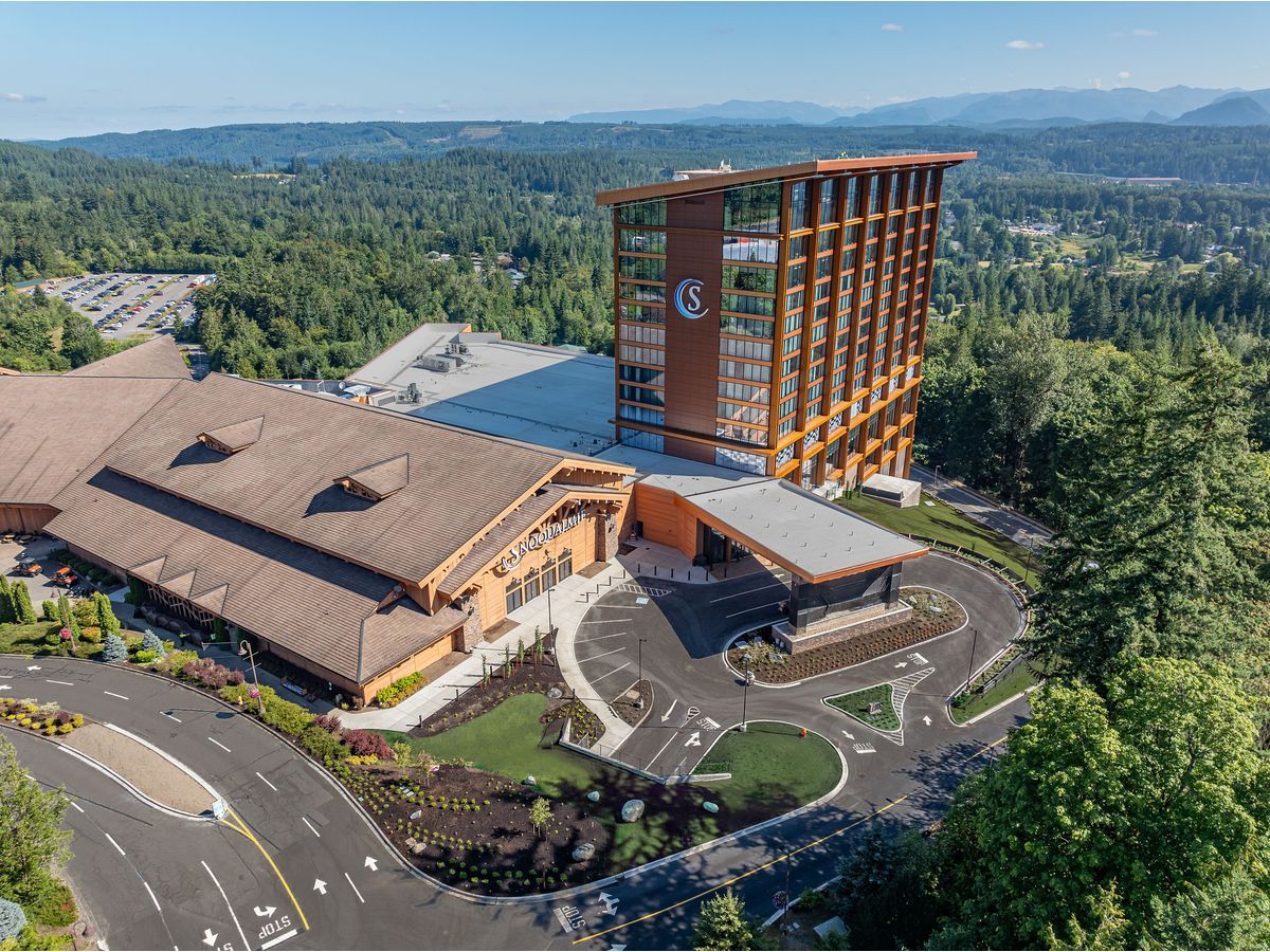 Snoqualmie Casino & Hotel, located 30 minutes east of Seattle, has earned the AAA Four Diamond designation, recognizing the property's elevated hospitality, luxury accommodations, dining, spa, gaming and entertainment experience.