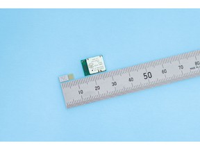 ES4L15MA1 (left) and EC4L15MA1 (right) sample modules