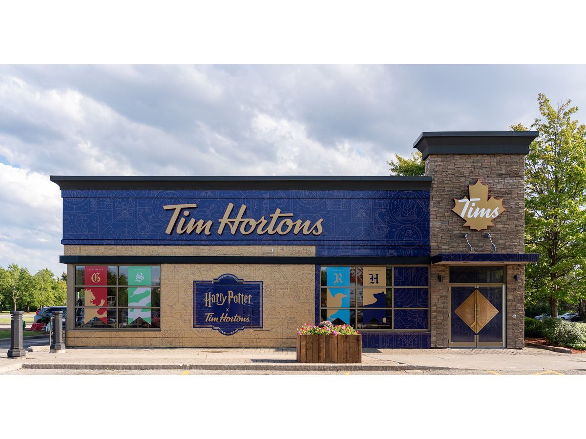 Tim Hortons® unveils Back to Hogwarts-themed restaurant takeover in Toronto to celebrate Harry Potter™ collaboration