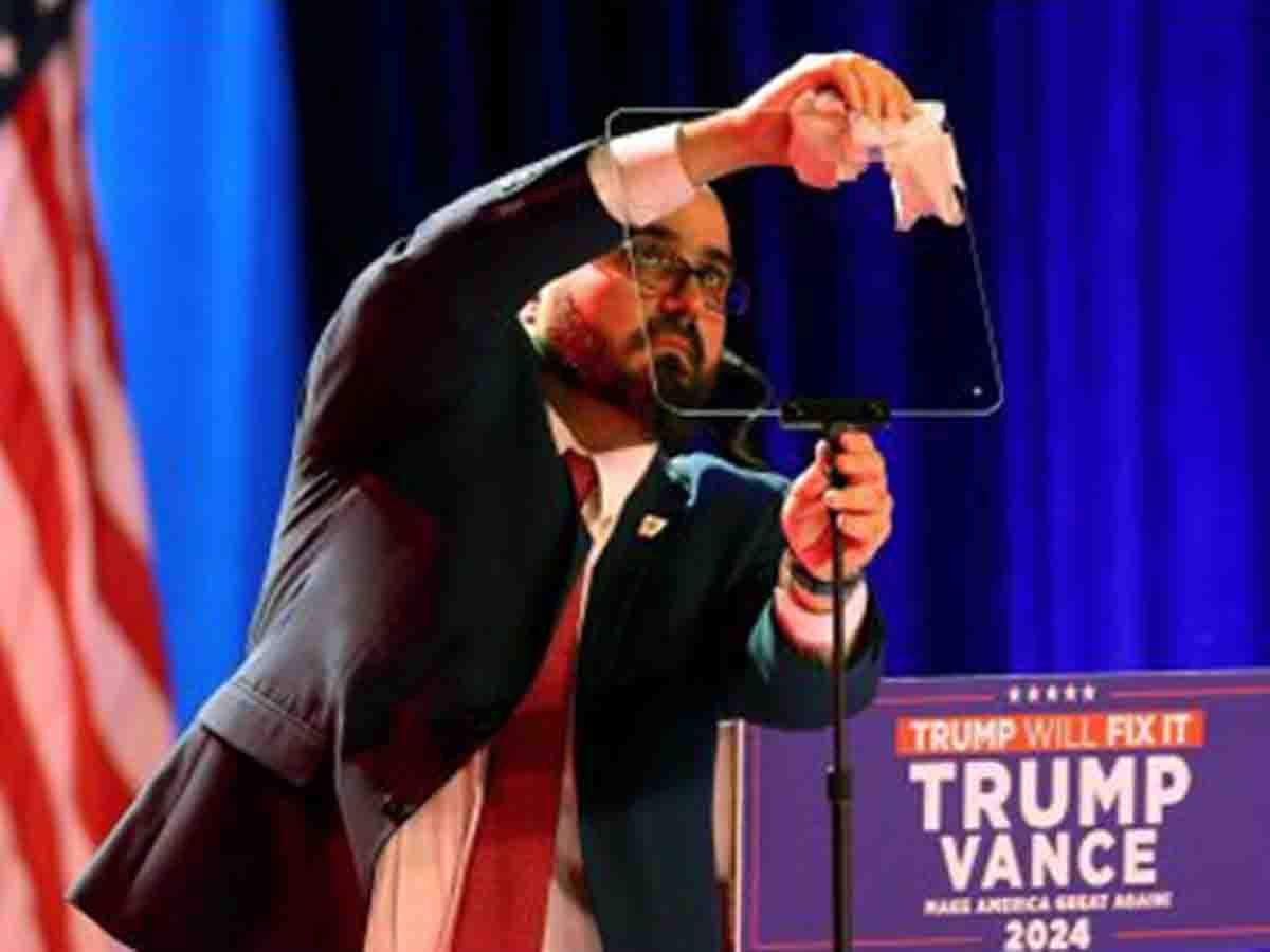 https://smartcdn.gprod.postmedia.digital/financialpost/wp-content/uploads/2026/08/trump-teleprompter-gs0831.jpg