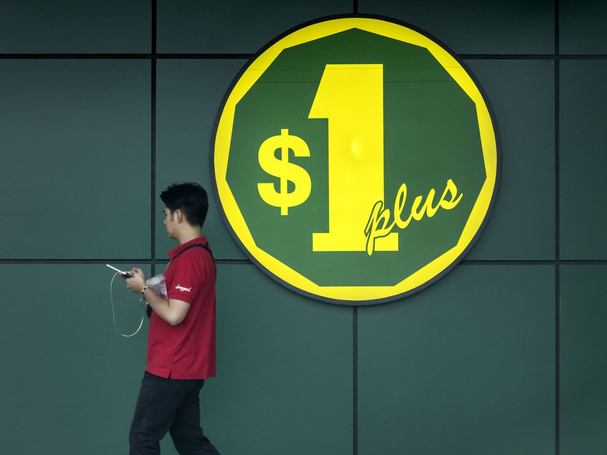 Dollarama posts higher profits and sales, raises forecast amid cautious consumer spending