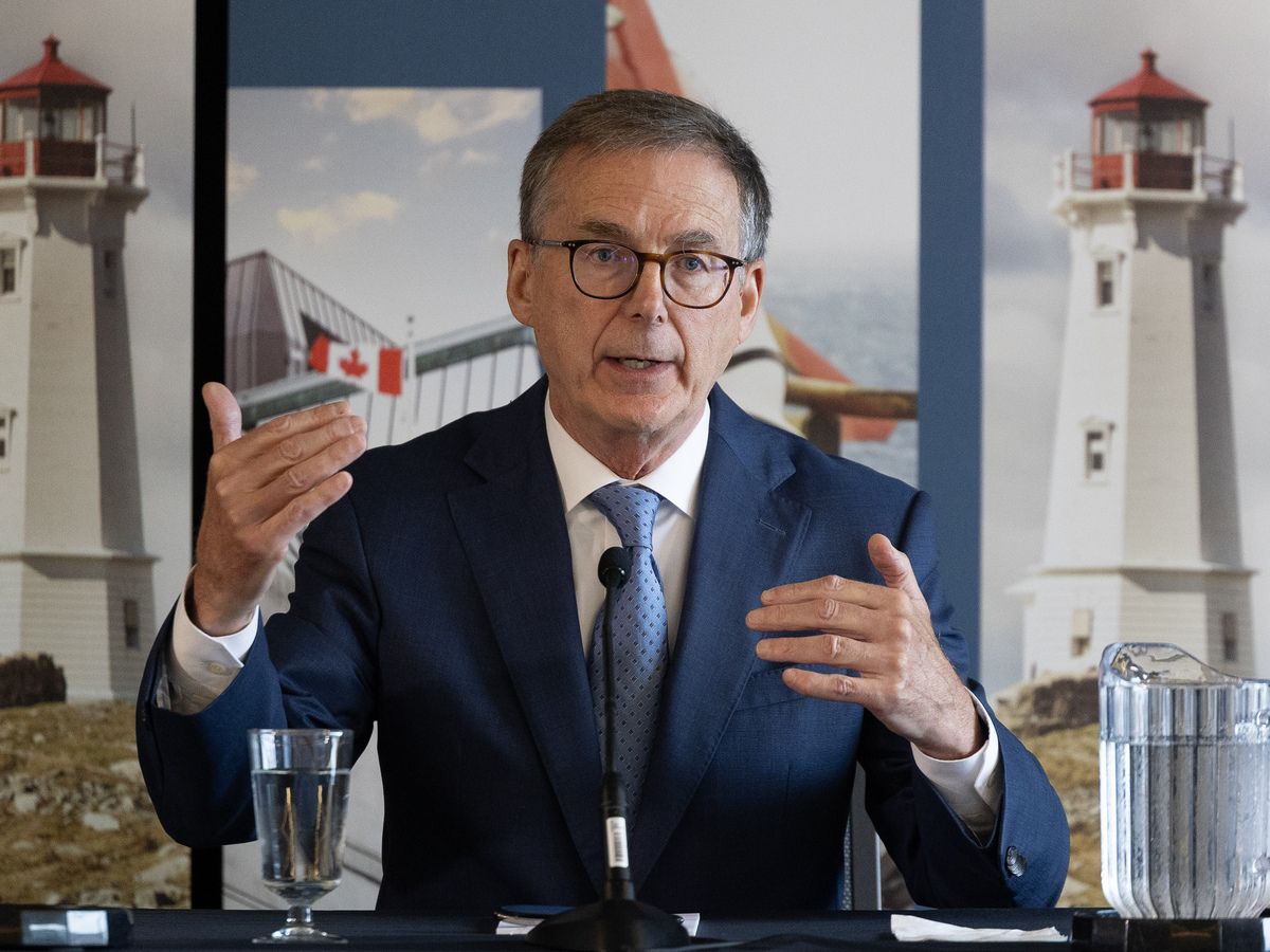Bank of Canada developing new AI model to help with economic forecasts: Macklem