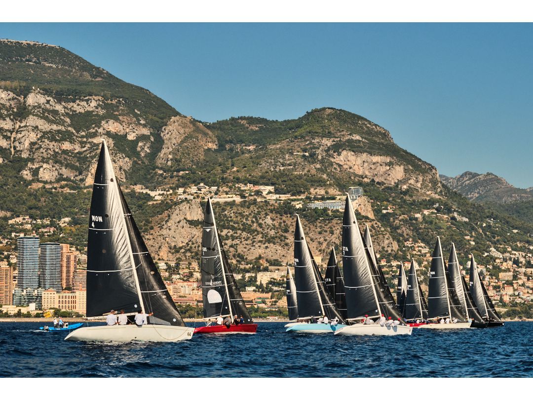 Five events have been contested, with one final regatta to go to determine the 2026 champion. From 16-18 October, the Smeralda 888 fleet returns to the Principality for the grand finale of the Adalberto Miani Trophy for the 2026 championship, mainly led by Marco Favale (Millenium Falcon) and Class President Charles de Bourbon des Deux Siciles (Vamos Mi Amor).