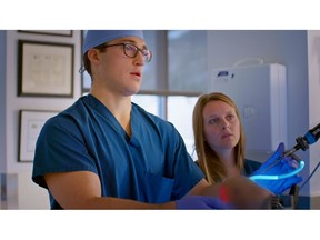 Dr. Ruzbarsky conducts a knee arthroscopy surgical lab at Steadman Philippon Research Institute (SPRI)