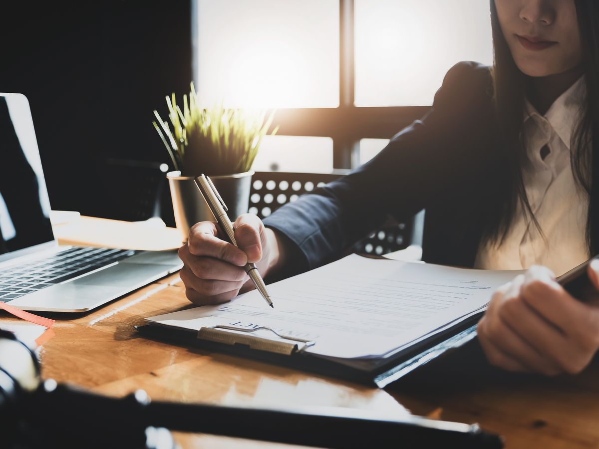 A lawyer who has considered the strongest argument against the client’s own position is generally in a better position to advise on risk than one who merely affirms what the client wants to hear, writes Howard Levitt.