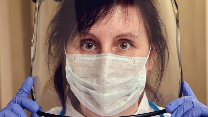 Ontario docs sign petition for mandated mask-wearing