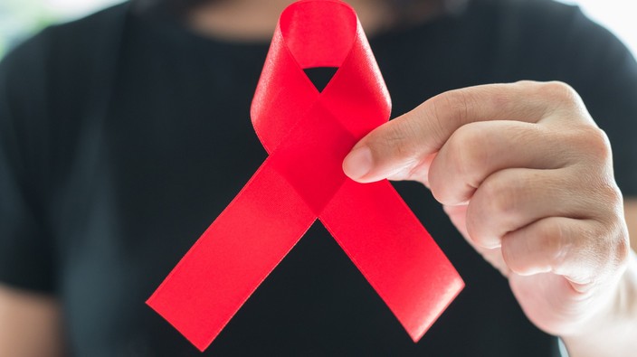 HIV deaths down in U.S., up in Canada