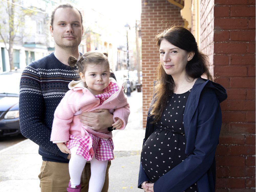 "We're thrilled to be able to follow our doctor's orders," Laura D'Angelo said regarding the announcement that expectant mothers can receive a COVID-19 vaccine in Quebec as of Wednesday. D'Angelo, with daughter Lily D'Angelo Read and husband Alexander Read, wrote to health authorities urging them to make pregnant women eligible.