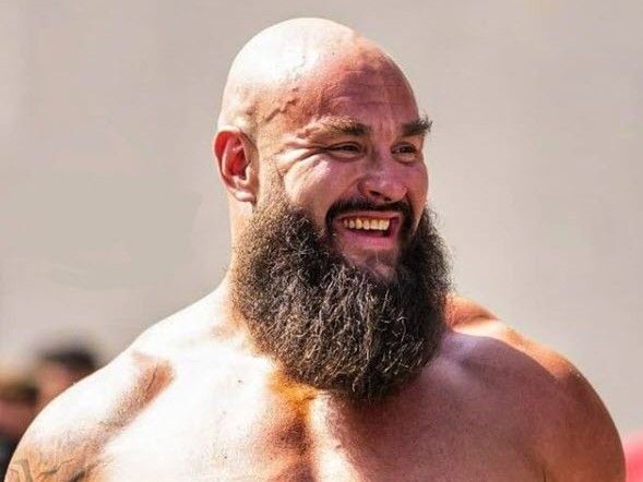 Braun Strowman opened up about his experiences with body dysmorphia. 