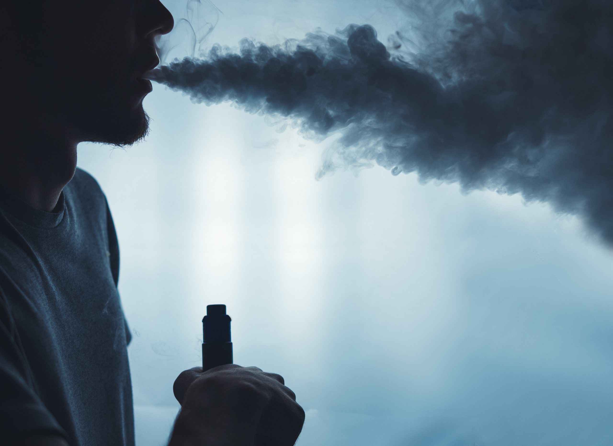 After examining the contents of THC and nicotine vape pens, the vitamin E additive was declared as harmful for people’s lungs. /