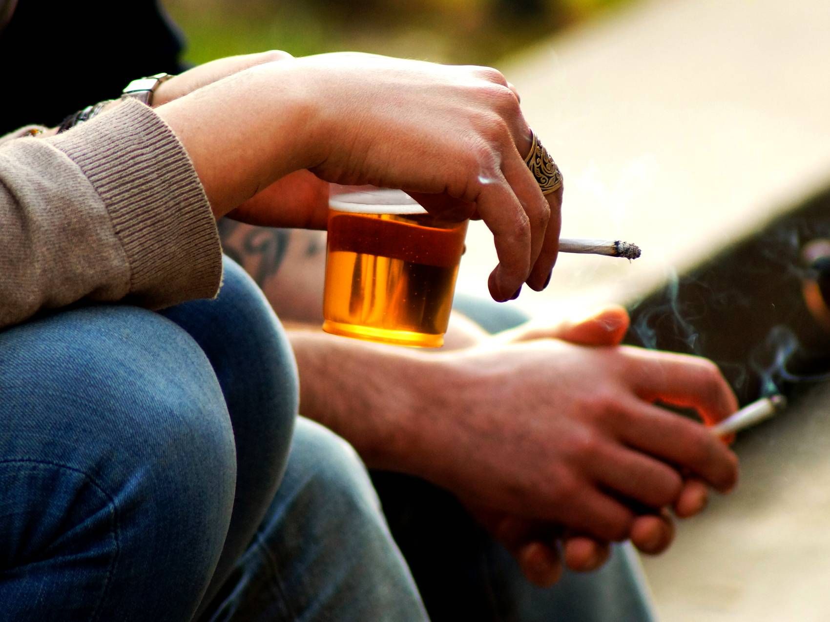 The research looked at varenicline, for nicotine addiction, and naltrexone, for excessive alcohol consumption.