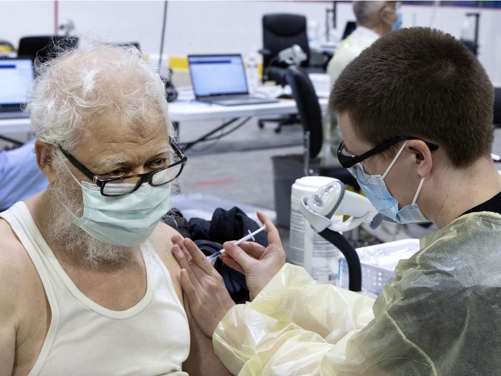 akm huba, 75, receives a covid-19 vaccine at bill durnan arena in march. “for the moment, public health does not recommend a third dose of the vaccine against covid-19 in quebec,” said a spokesperson for health minister christian dubé. “on the other hand, if this were to be the case later this fall, the vaccination operations will still be there."