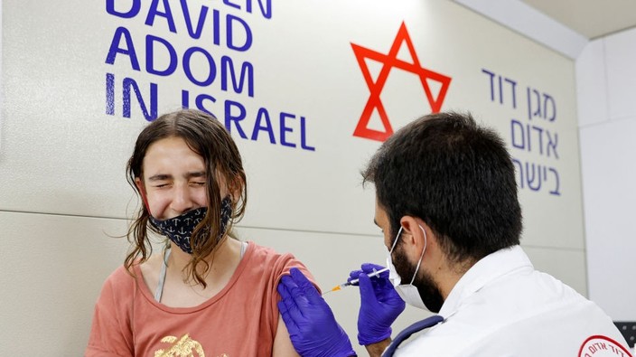Israel to give COVID vaccine to high-risk kids
