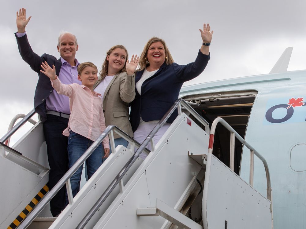 campaigning conservative party leader erin o'toole and his family leaves edmonton for vancouver on aug. 21.