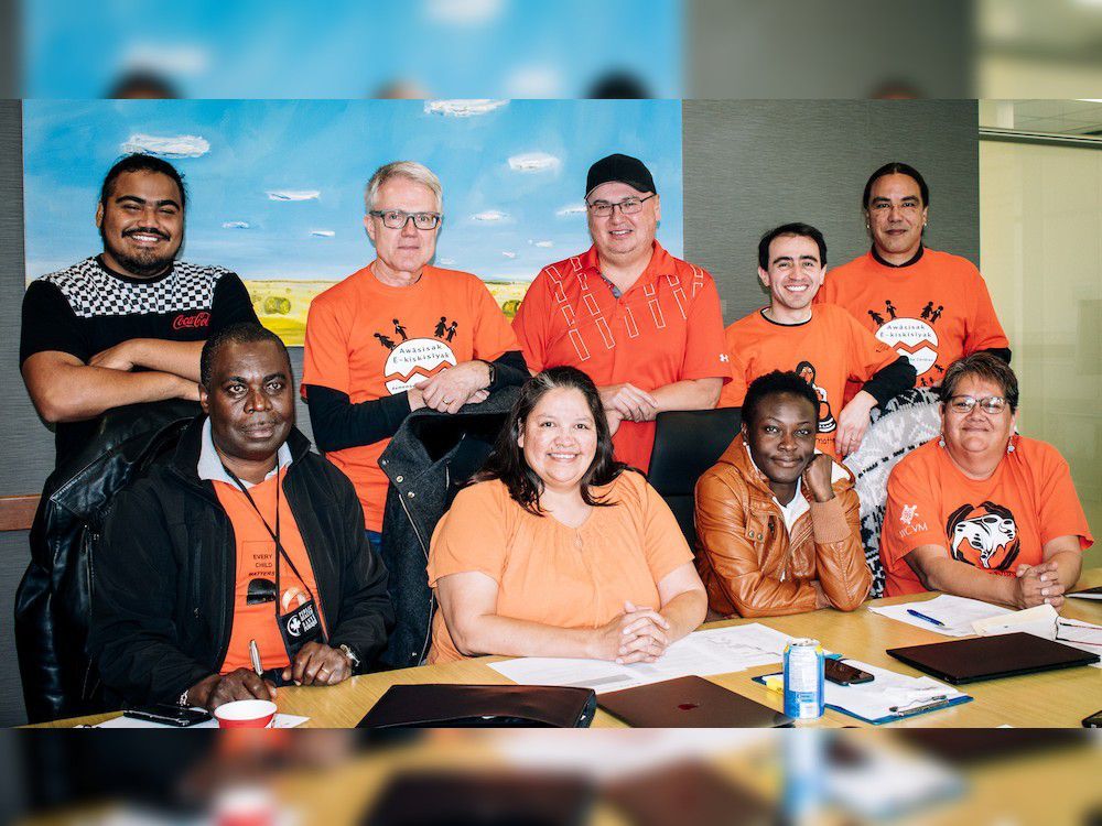 Members of the University of Saskatchewan's IBD among Indigenous Peoples Research Team (from back left) Jose Diego Marques Santos,Ulrich Teucher, Rob Porter, Juan-Nicolas Pena-Sanchez and Derek Jennings (from front left) Germain Bukassa Kazadi, Linda Porter, Jessica Osei and Rhonda Sanderson. (Photo courtesy of Juan-Nicolas Pena-Sanchez).