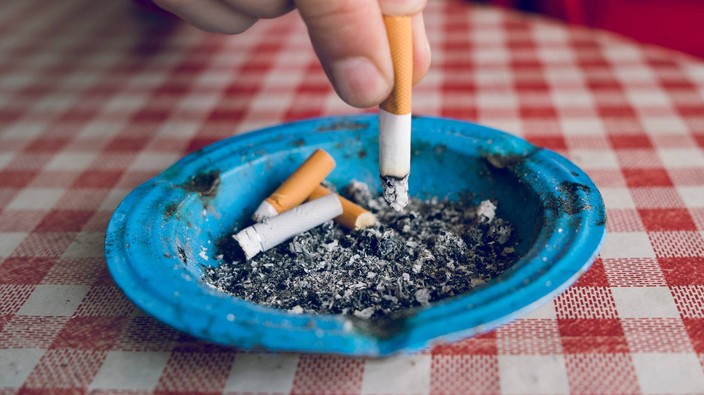 Quitting smoking has 'huge effect' on lung cancer