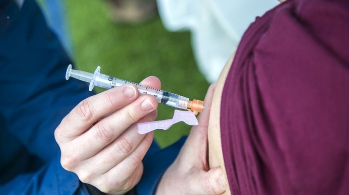 School boards push ahead with mandatory vaccinations for teachers