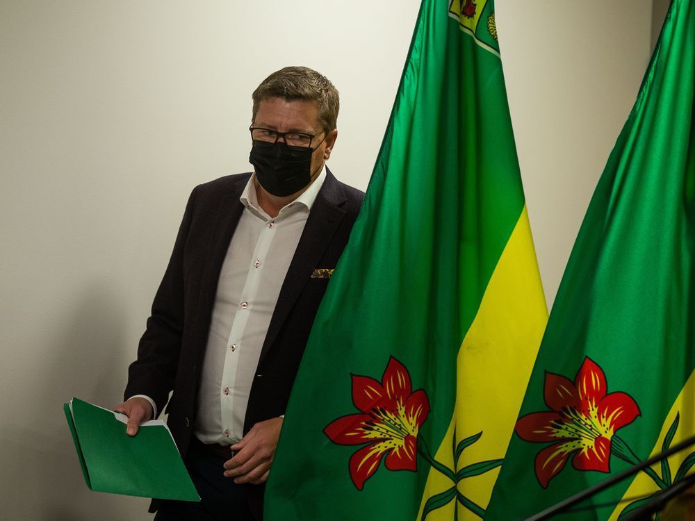 saskatoon, sk--august 16/2021 - -0923 news covid - premier scott moe prepares to address the media in a press conference announcing mandatory masking and the implementation of a vaccine passport on sept. 16, 2021.