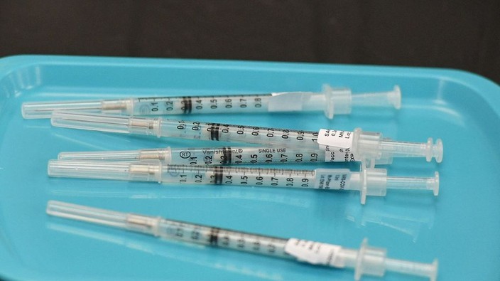 Half of Canadian parents plan to get their kids 5-11 vaccinated against COVID-19: Poll