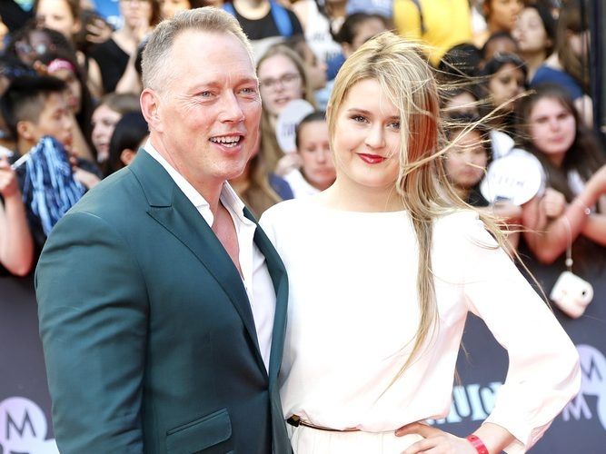 darren dutchyshen and daughter paige on the red carpet for the 2015 much music video awards in toronto, june 21, 2015.