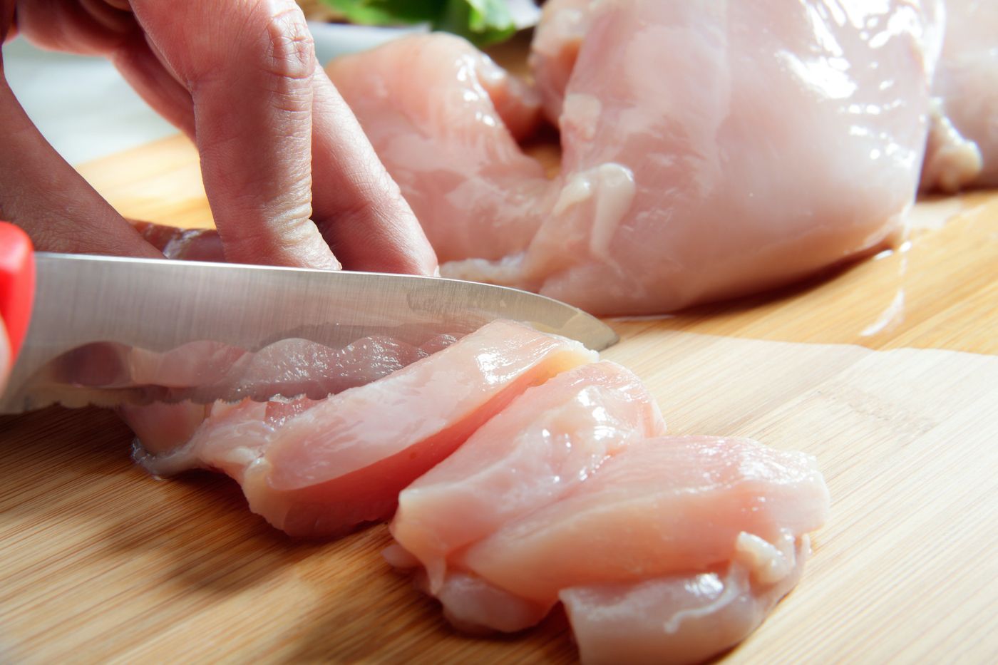 Salmonella is commonly found growing on raw chicken.