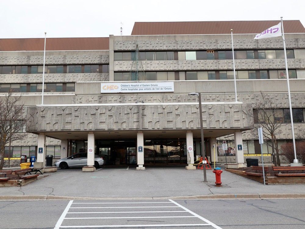 the entrance to the children's hospital of eastern ontario (cheo).