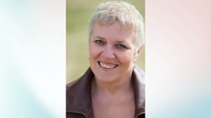 Profile picture pf interior designer Joy Wile.