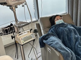 Yollanda Zhang doing ketamine therapy