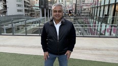 If you imagine people living in larger bodies as lazy or unambitious, Deon Ramgoolam rips that stereotype to shreds. He’s an accomplished business executive in Montreal in circles where his colleagues look very much the part of health-conscious thriving professionals.