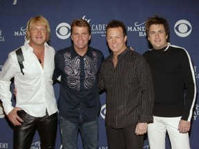 Lonestar is reuniting for a new album and tour in 2012 to coincide with its 20th anniversary.