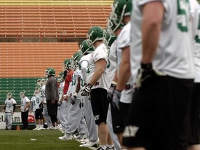 Our Bryan Schlosser got a cool shot of Darian Durant (grey) during Wednesday's mini-camp.