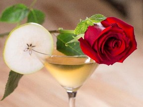 Amoretti Rose-Pear Martini AMORETTI photo