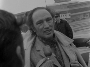 Pierre Trudeau leaving for Ottawa from the Vancouver airport. Photo filed March 8, 1971.