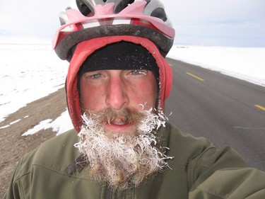 Mike Boles faces winter in northwest China while on his bike.